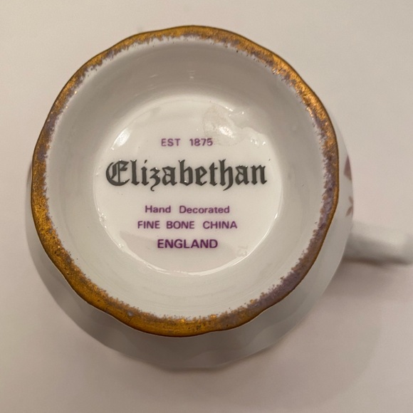 Vtg Elizabethan Bone China Teacup and Saucer in Purple and Lavender Flowers - Picture 6 of 7